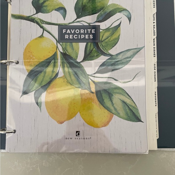 Deluxe Recipe Binder with Lemons Design - Picture 4 of 8